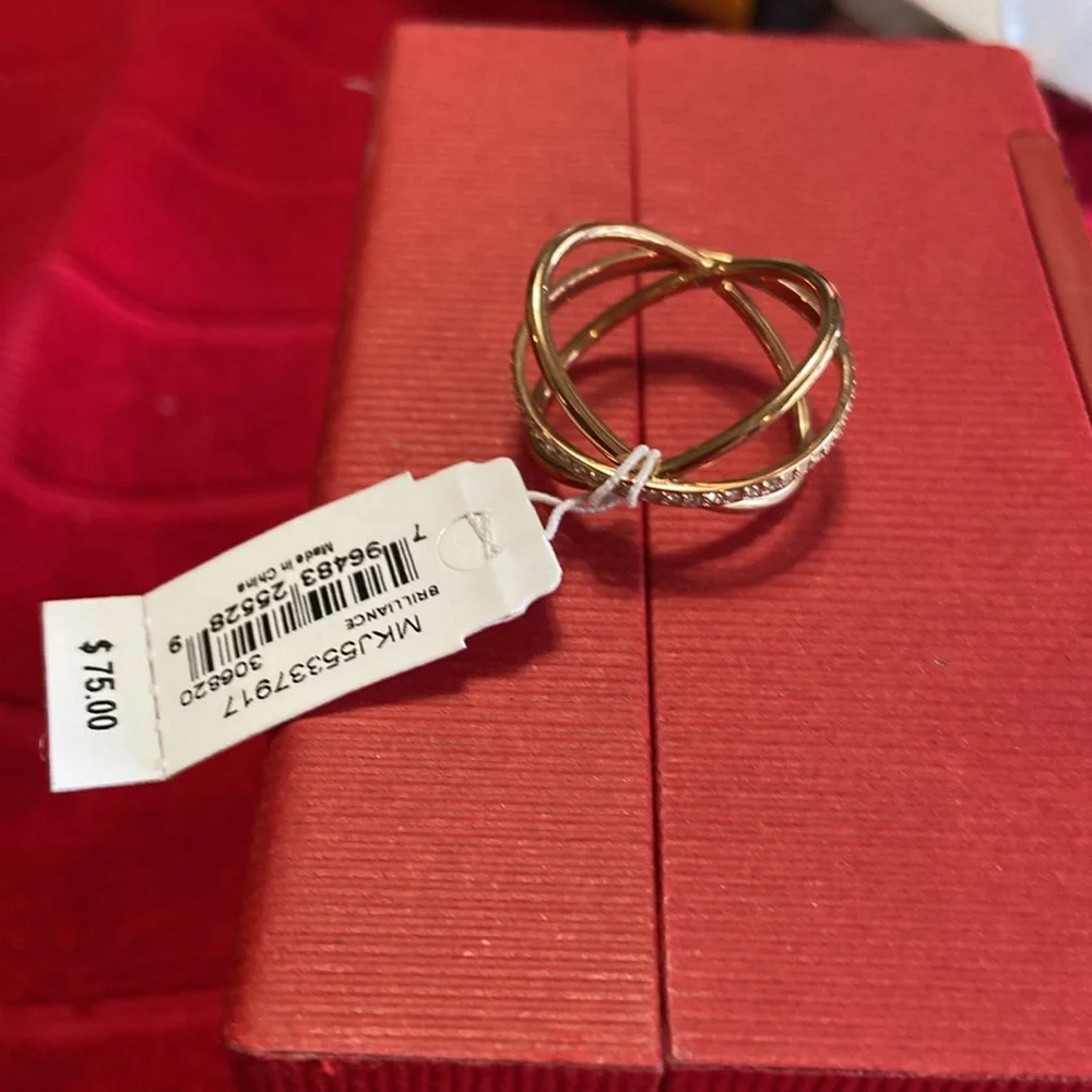 ❤️ MICHAEL KORS RING ❤️ NWT - Picture 2 of 2
